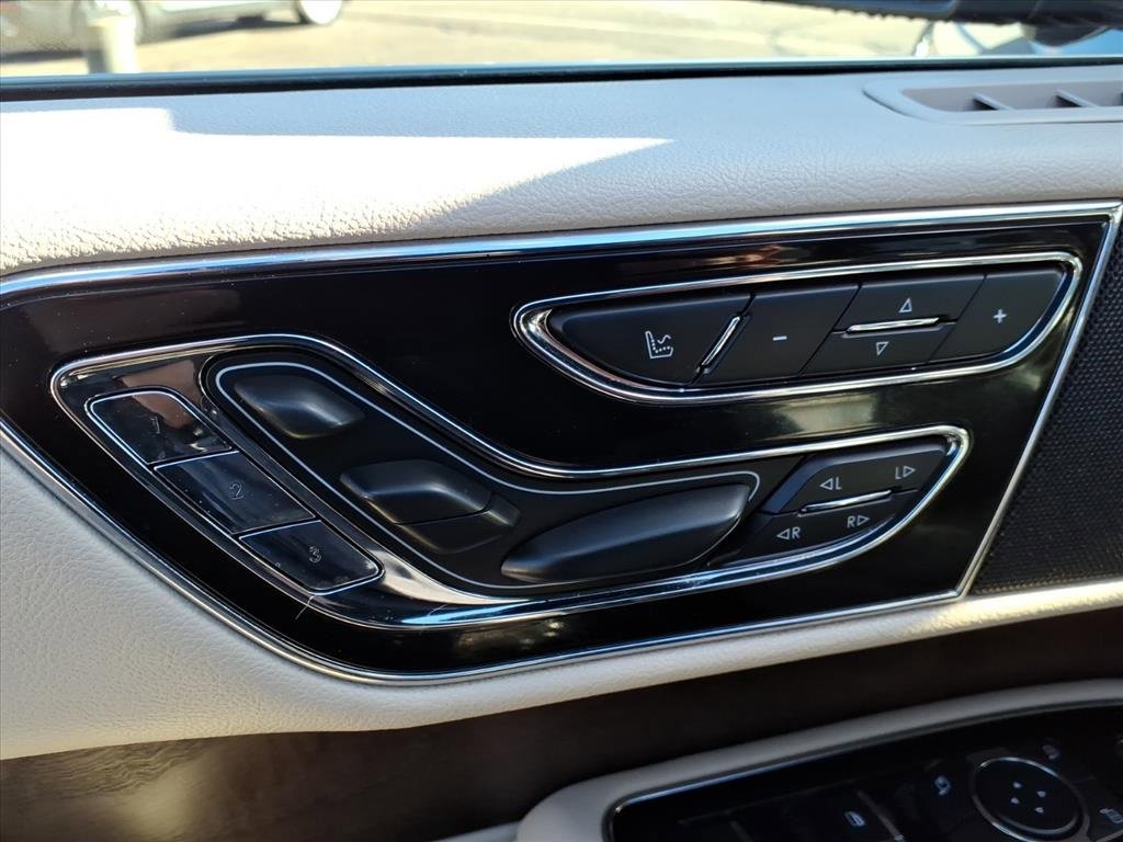 Used 2018 Lincoln Navigator Reserve w/ Technology Package image 21