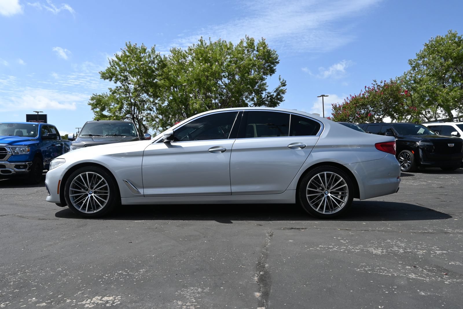 Used 2017 BMW 540i RWD image 4