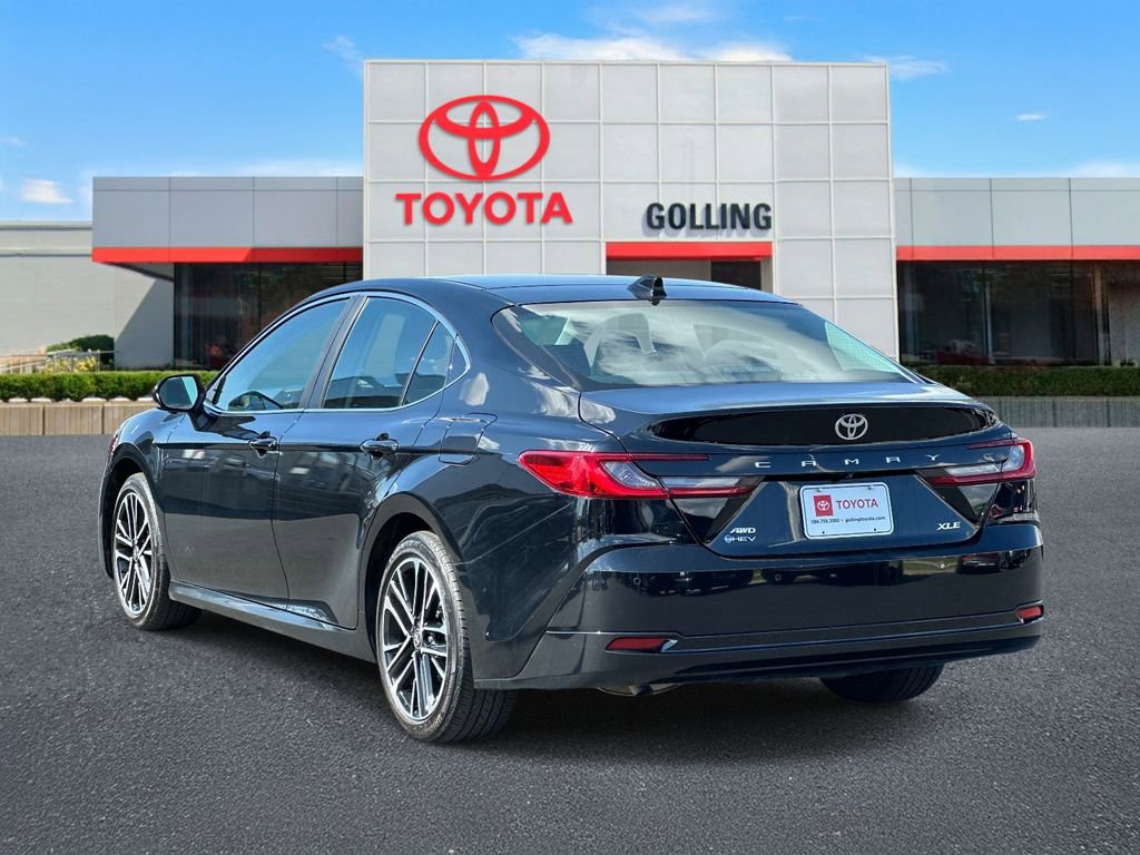 Used 2025 Toyota Camry XLE w/ Premium Plus Package AWD/4WD image 4