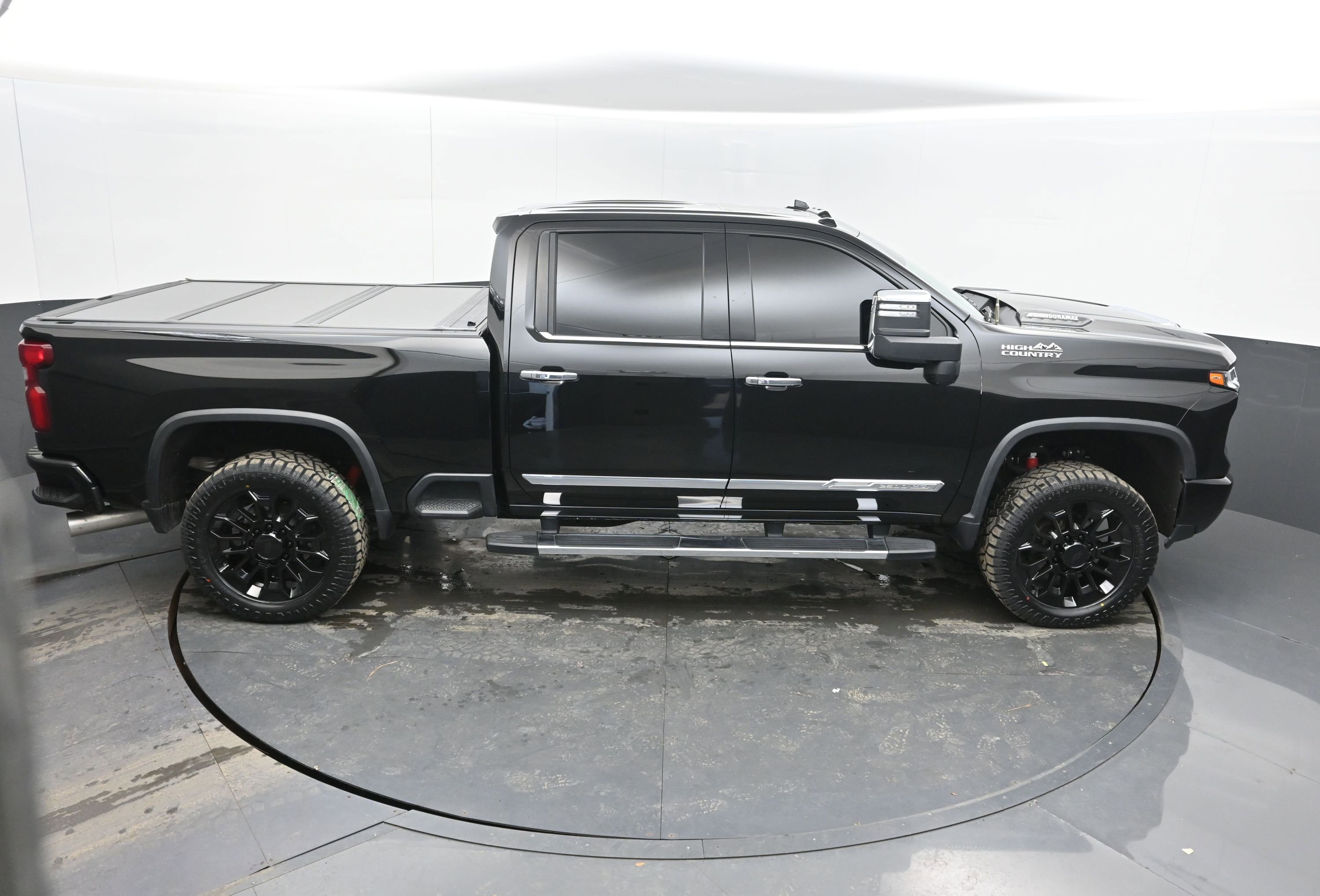 Used 2024 Chevrolet Silverado 2500 High Country w/ Technology Package image 34