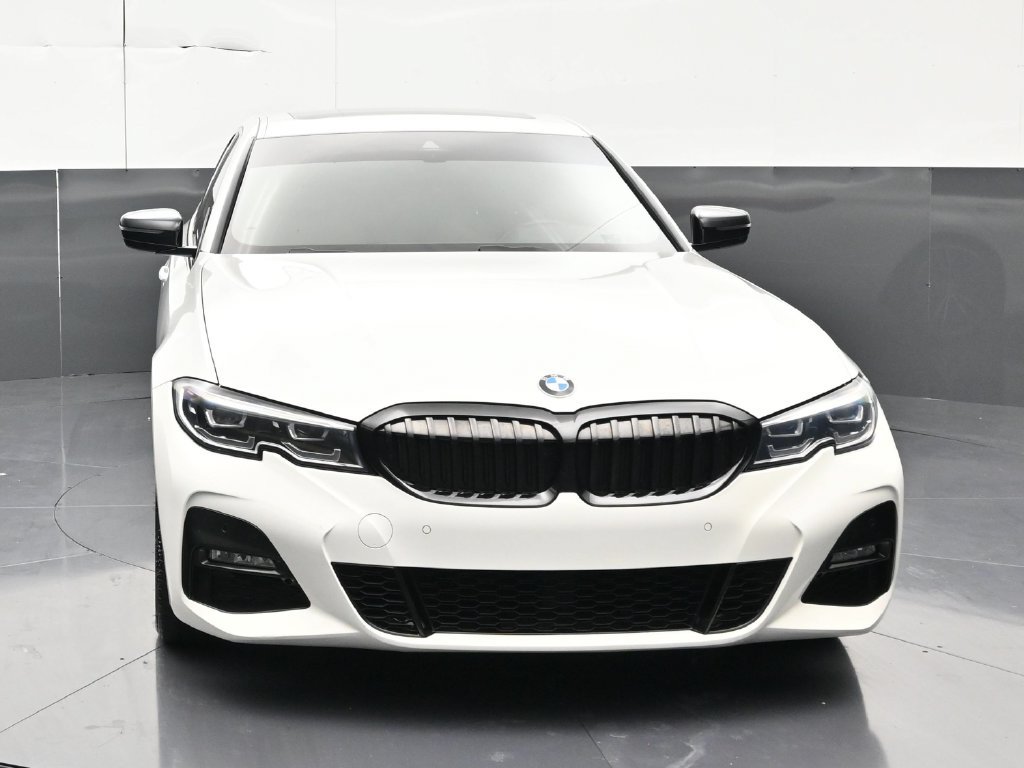 Used 2021 BMW 330i Sedan w/ M Sport Package RWD image 8