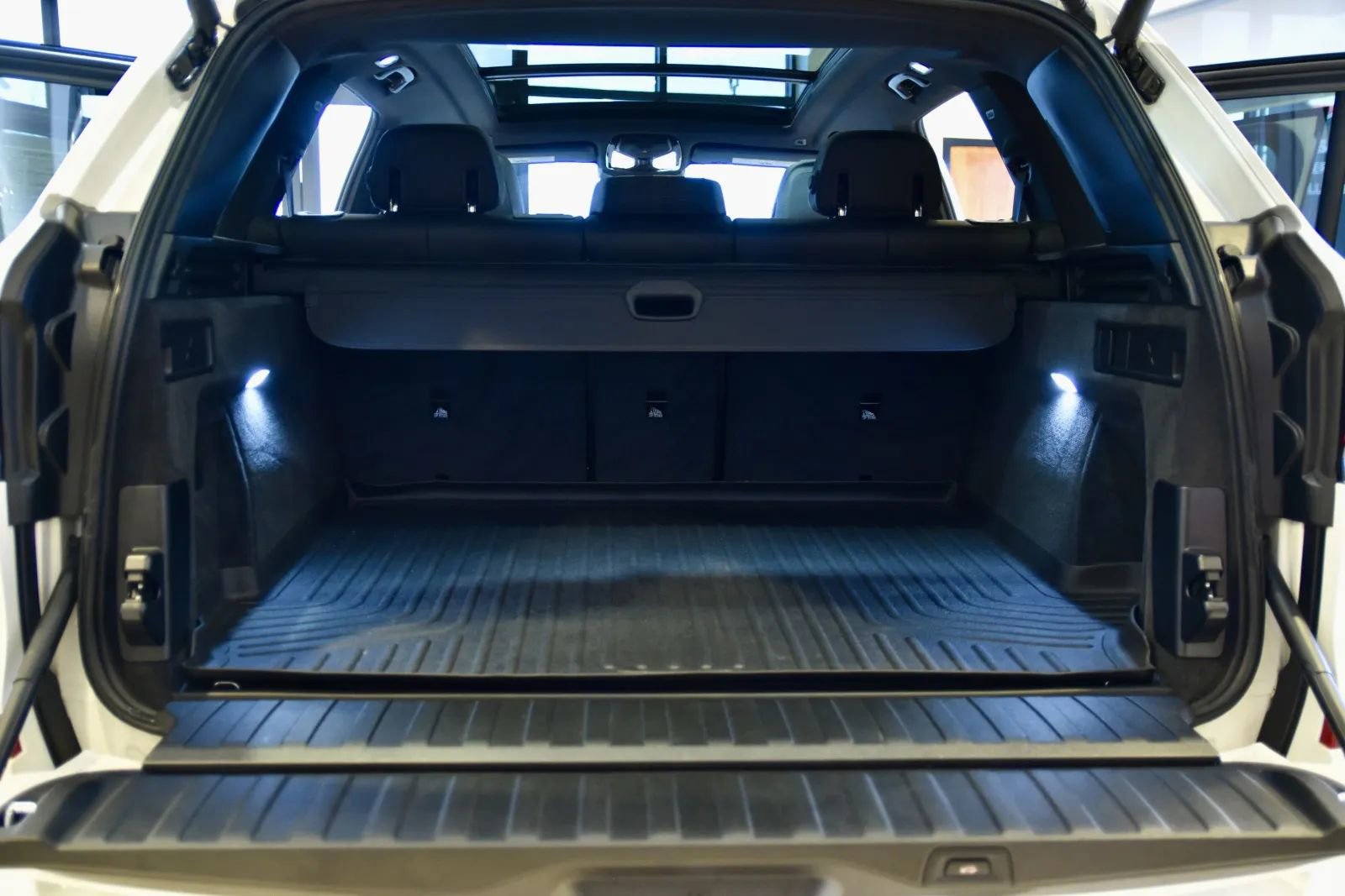 Used 2024 BMW X5 xDrive40i w/ M Sport Package image 22