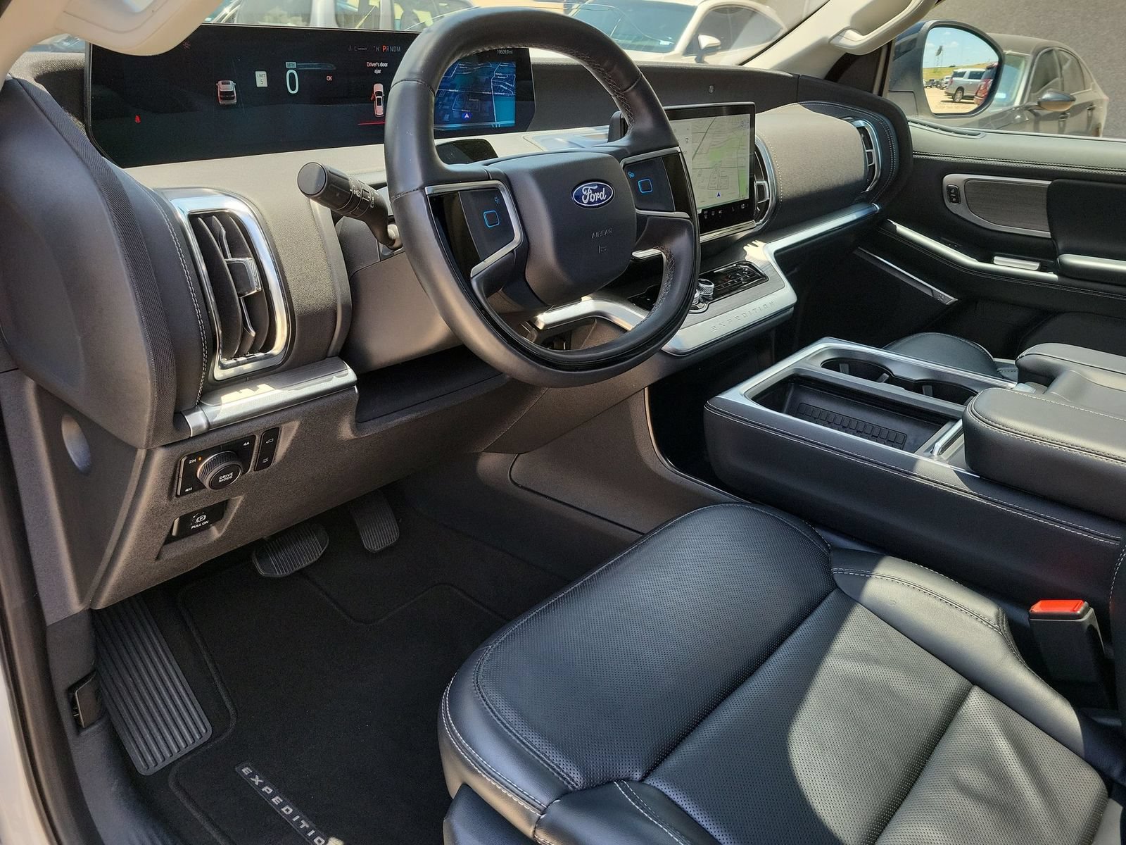 Used 2025 Ford Expedition Max Platinum AWD/4WD image 10