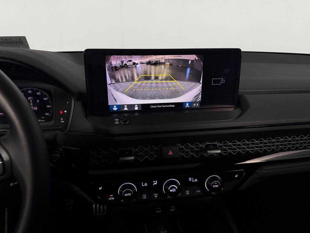 Used 2025 Honda Accord Sport image 15