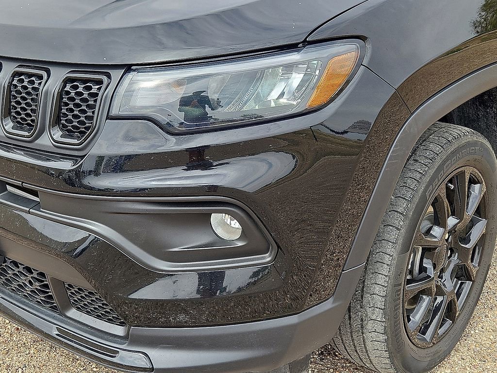 Used 2023 Jeep Compass Altitude w/ Convenience Group image 9