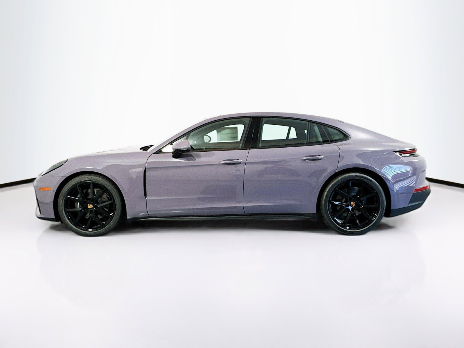 New 2025 Porsche Panamera image 2