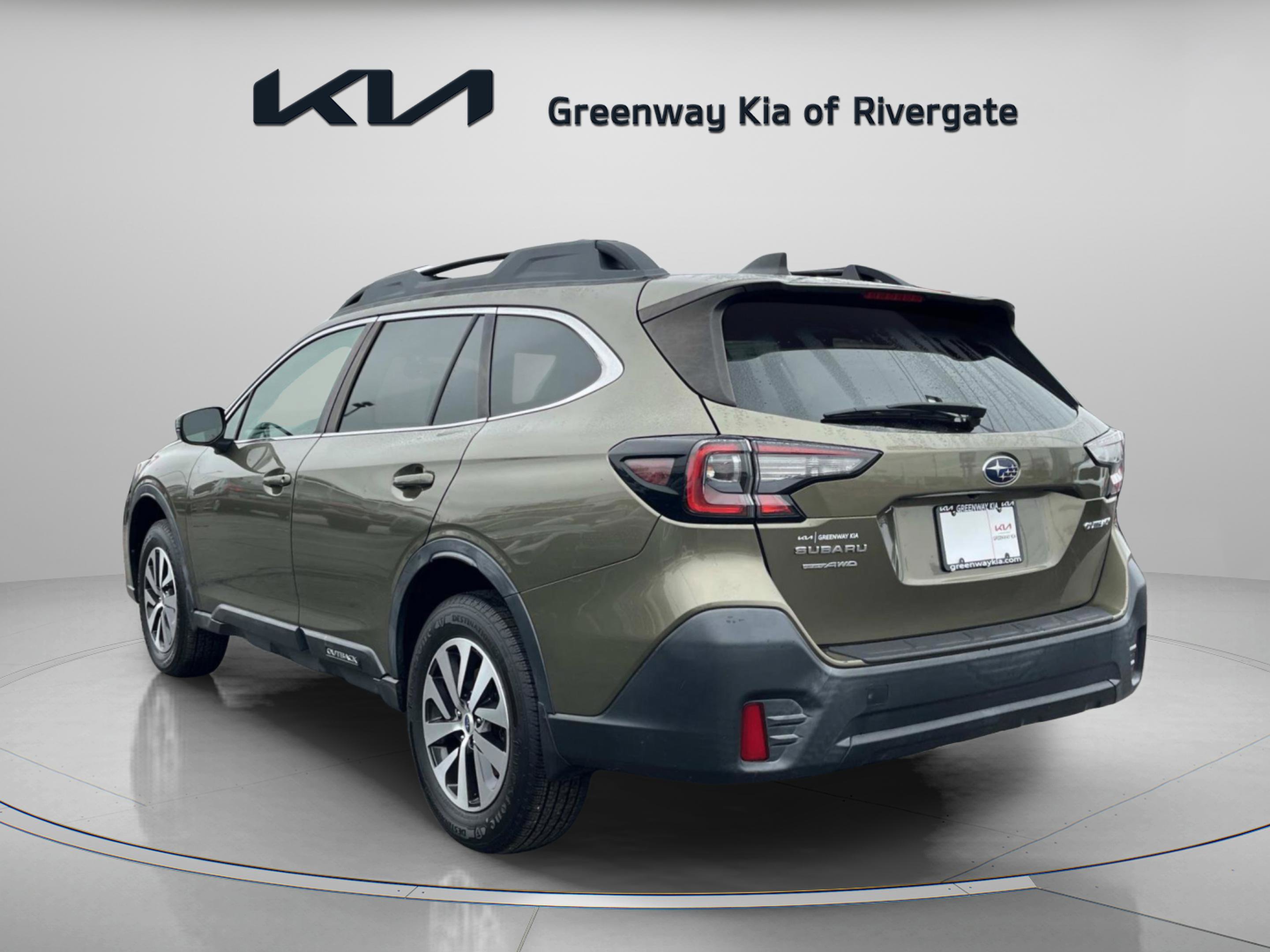 Used 2020 Subaru Outback Premium image 5