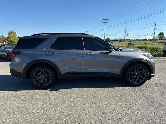 Certified 2025 Ford Explorer ST w/ Sun And Sound Package image 4