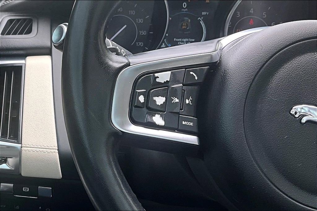 Used 2019 Jaguar E-PACE R-Dynamic S image 26