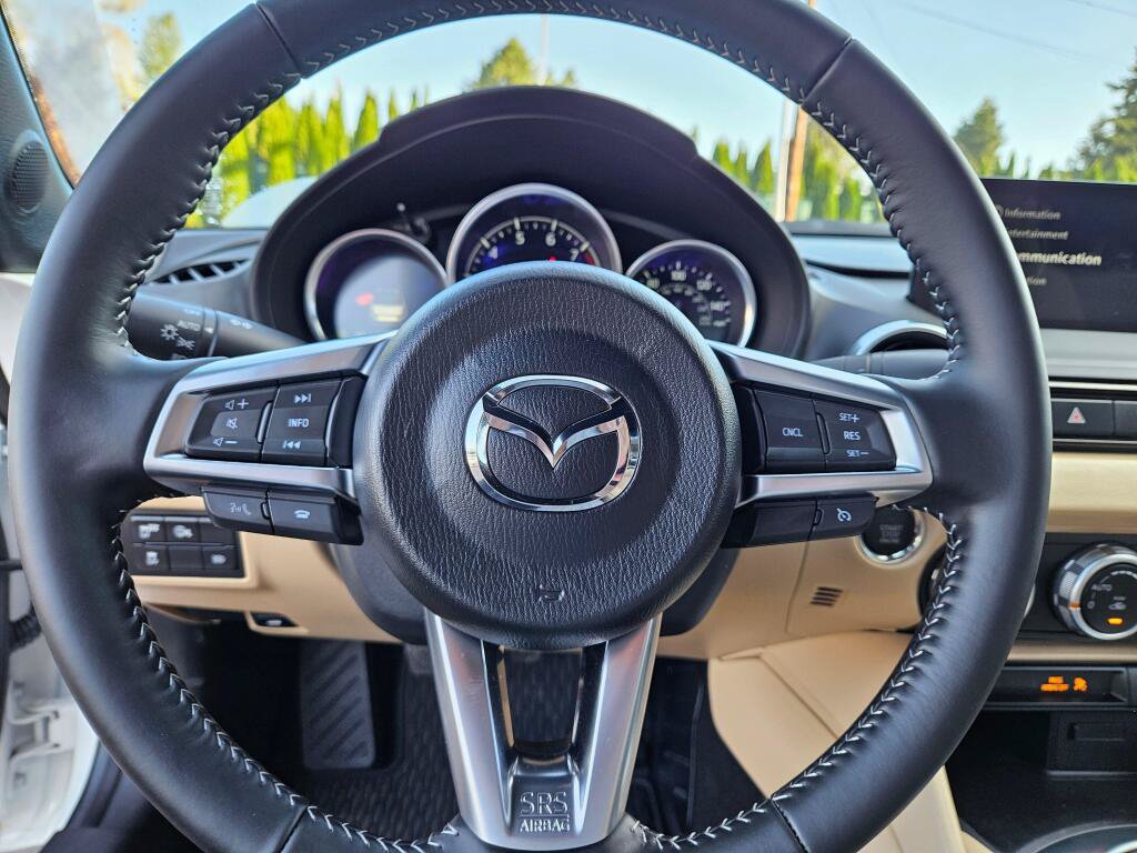 Certified 2026 MAZDA MX-5 Miata Grand Touring w/ Weather Package RWD image 18
