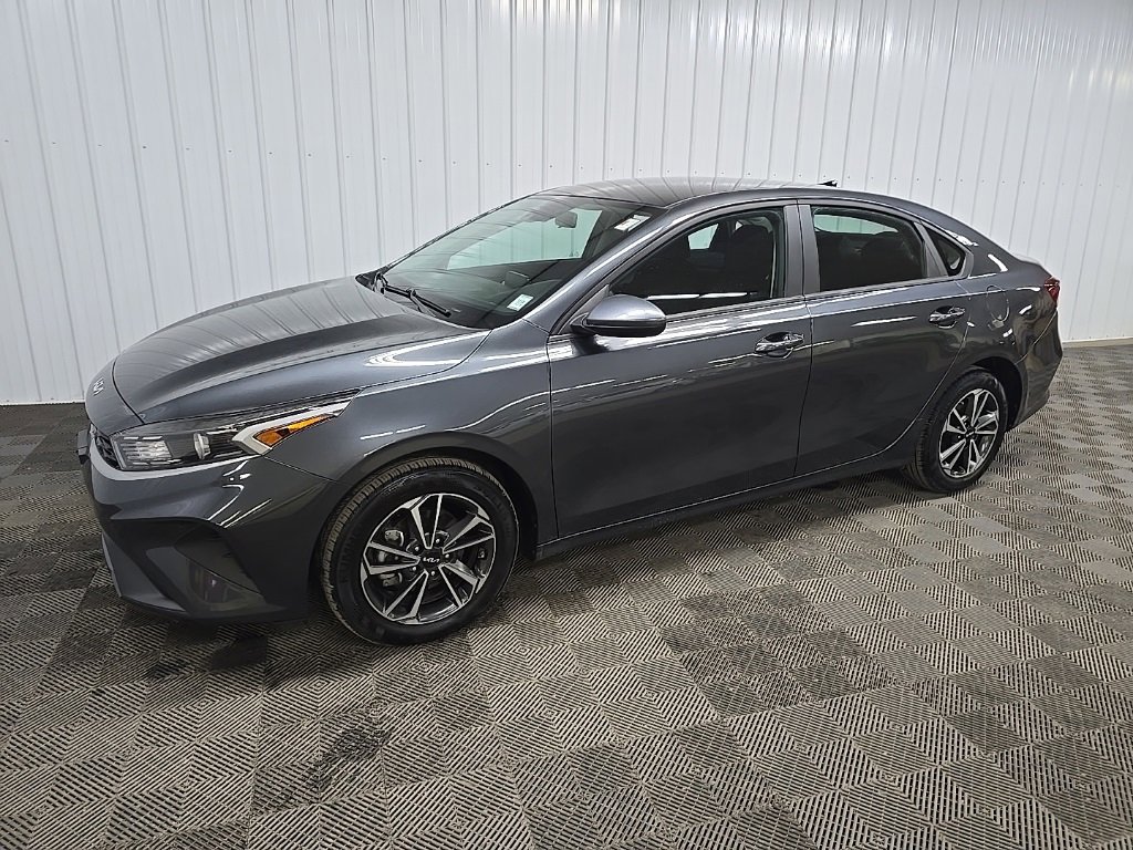 Used 2024 Kia Forte LXS image 6