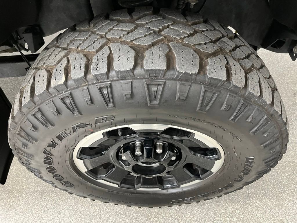 Used 2025 Ford F350 Platinum w/ Tremor Off-Road Package AWD/4WD image 18
