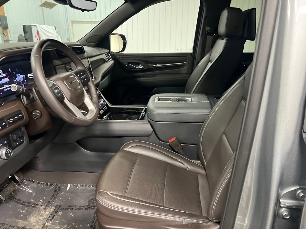 Certified 2023 GMC Yukon XL Denali w/ Advanced Technology Package image 13