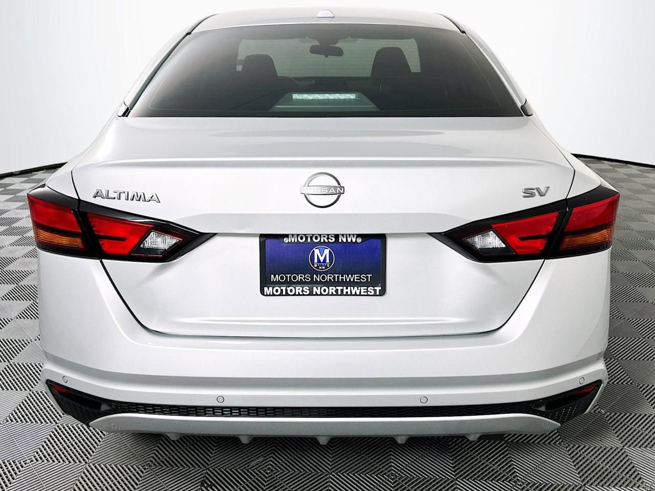 Used 2024 Nissan Altima 2.5 SV FWD image 19