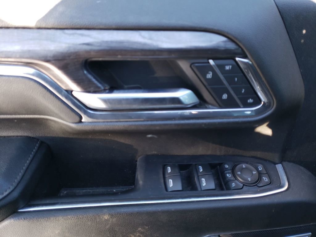 Used 2024 Chevrolet Silverado 3500 LTZ w/ LTZ Plus Package image 12