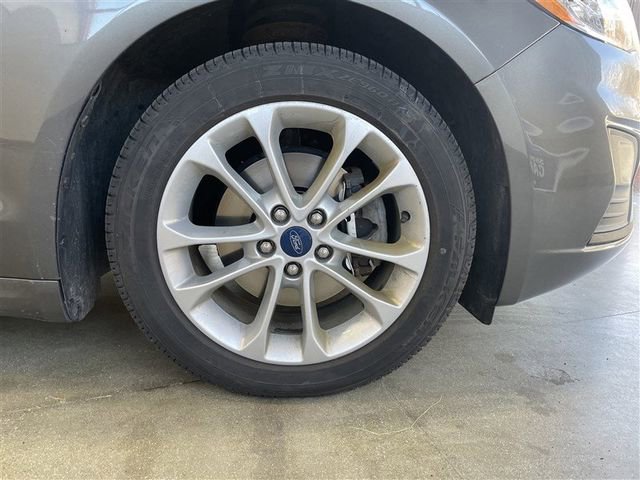 Used 2019 Ford Fusion SE image 10