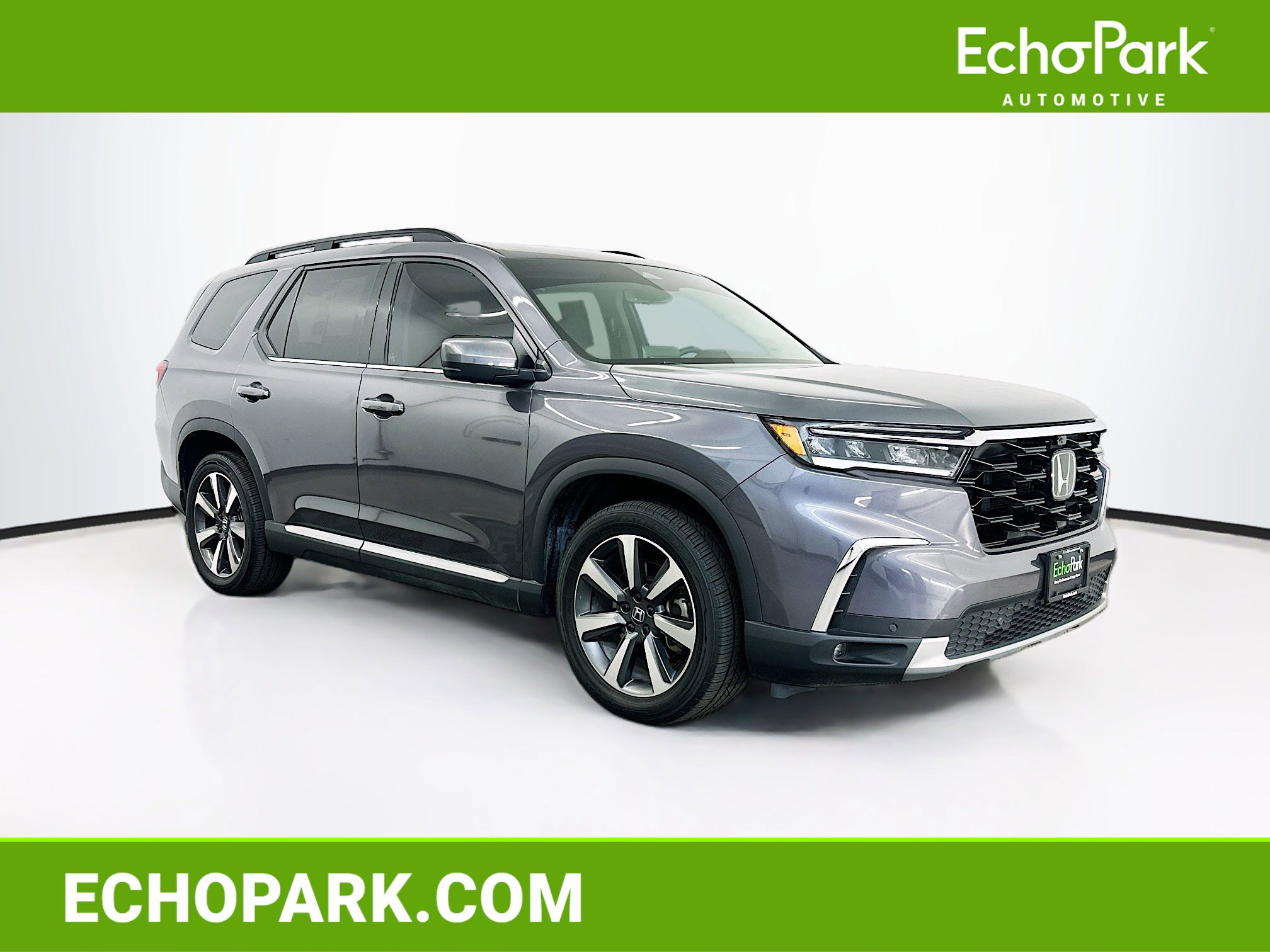 Used 2024 Honda Pilot Elite image 1
