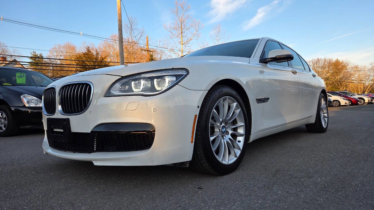 Used 2015 BMW 750i xDrive AWD/4WD image 3