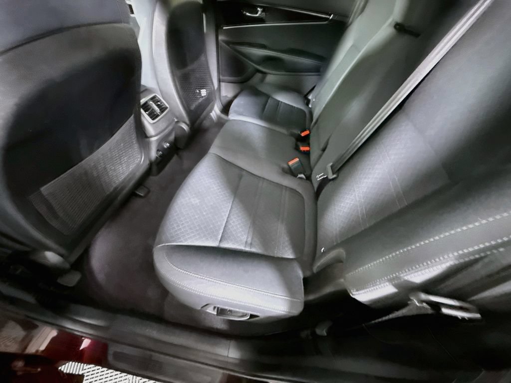 Used 2017 Kia Sorento AWD image 26