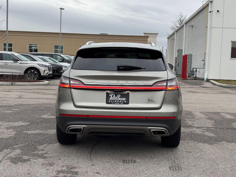 Certified 2023 Lincoln Nautilus Reserve image 4