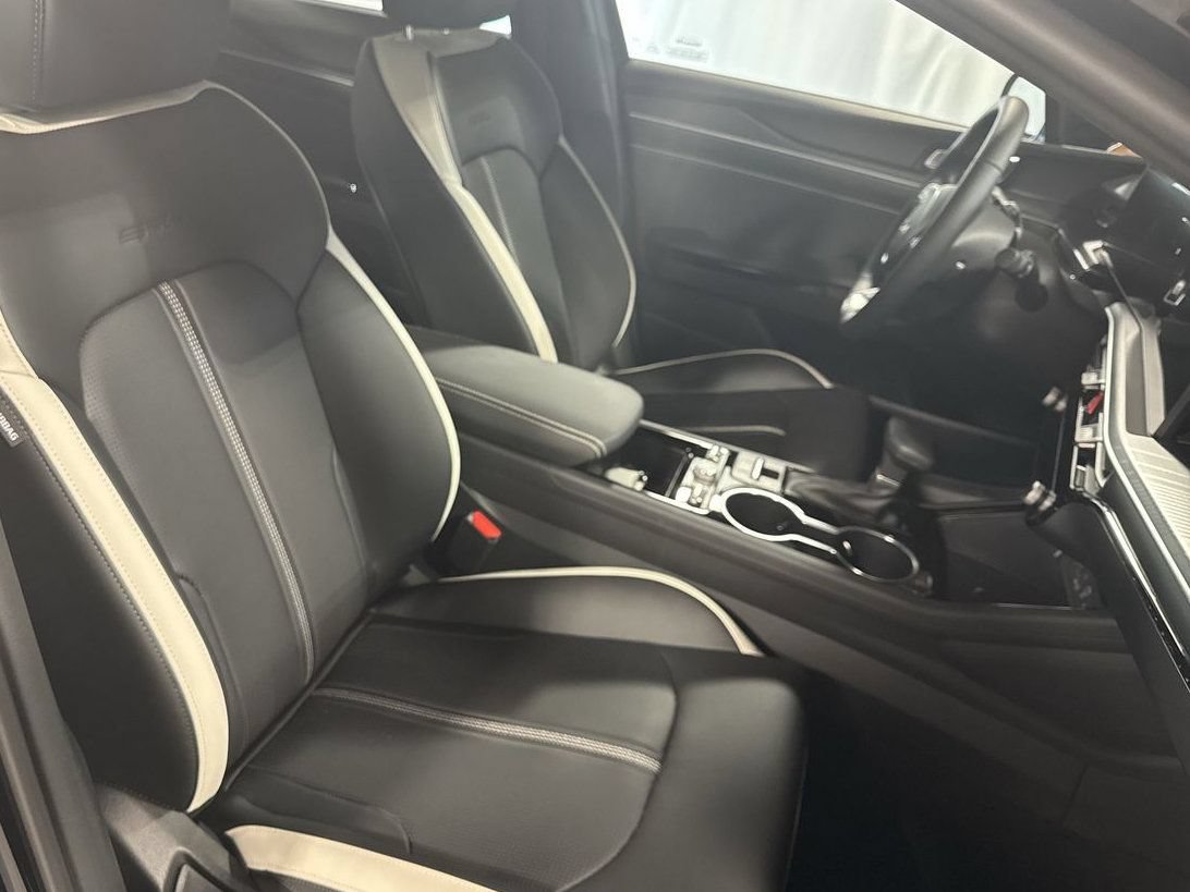 New 2026 Kia K5 GT-Line w/ GT-Line Premium Package AWD/4WD image 29