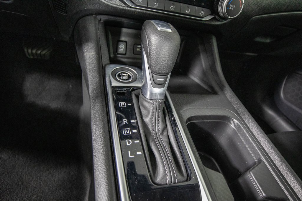 Used 2024 Nissan Sentra SV w/ Trunk Package image 24