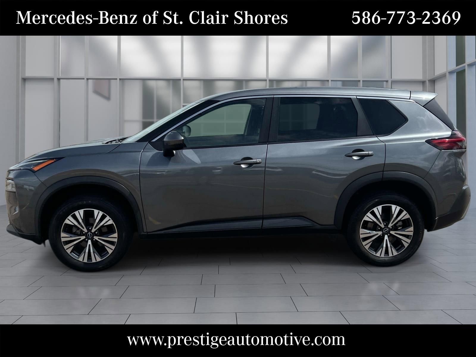 Used 2022 Nissan Rogue SV AWD/4WD image 2