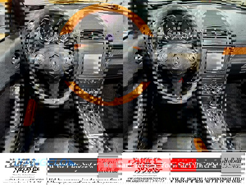 Used 2010 Mercedes-Benz SLK 300 SLK 300 image 24