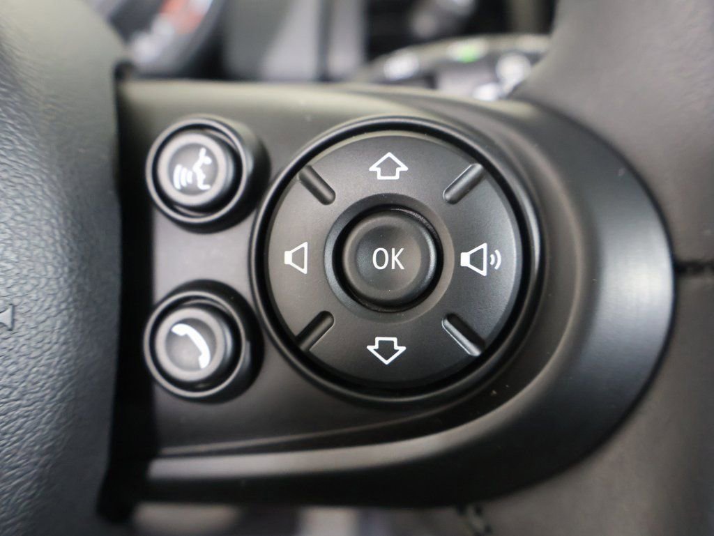 Used 2020 MINI Cooper 2-Door Hardtop w/ Storage Package image 24