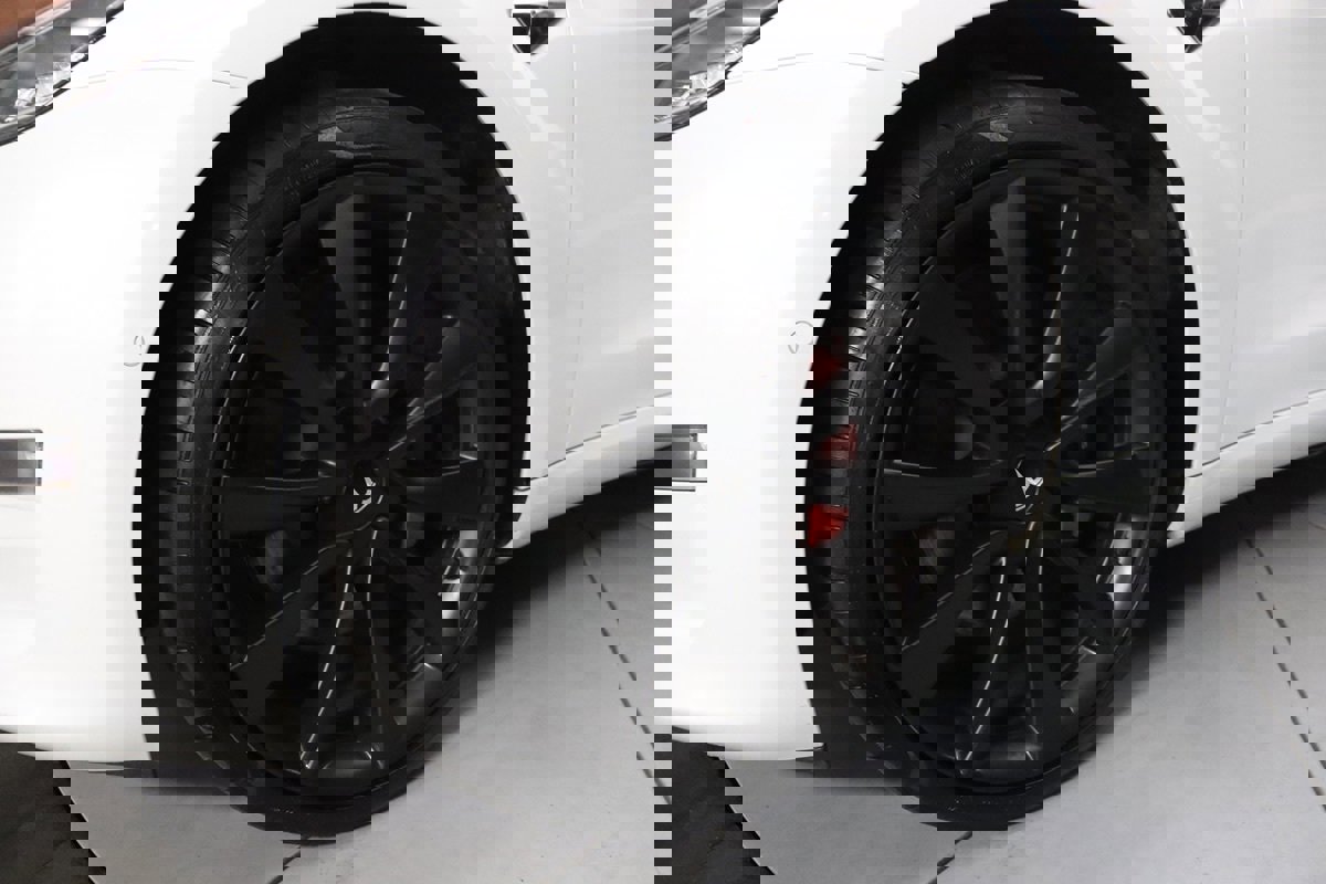 Used 2020 Tesla Model 3 Performance image 15