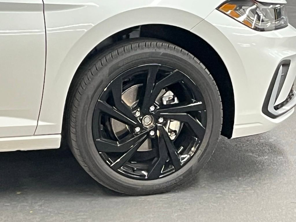 New 2026 Volkswagen Jetta SE FWD image 37