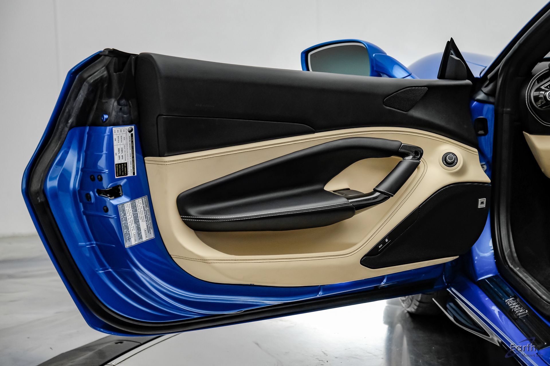 Used 2023 Ferrari F8 Tributo RWD image 97