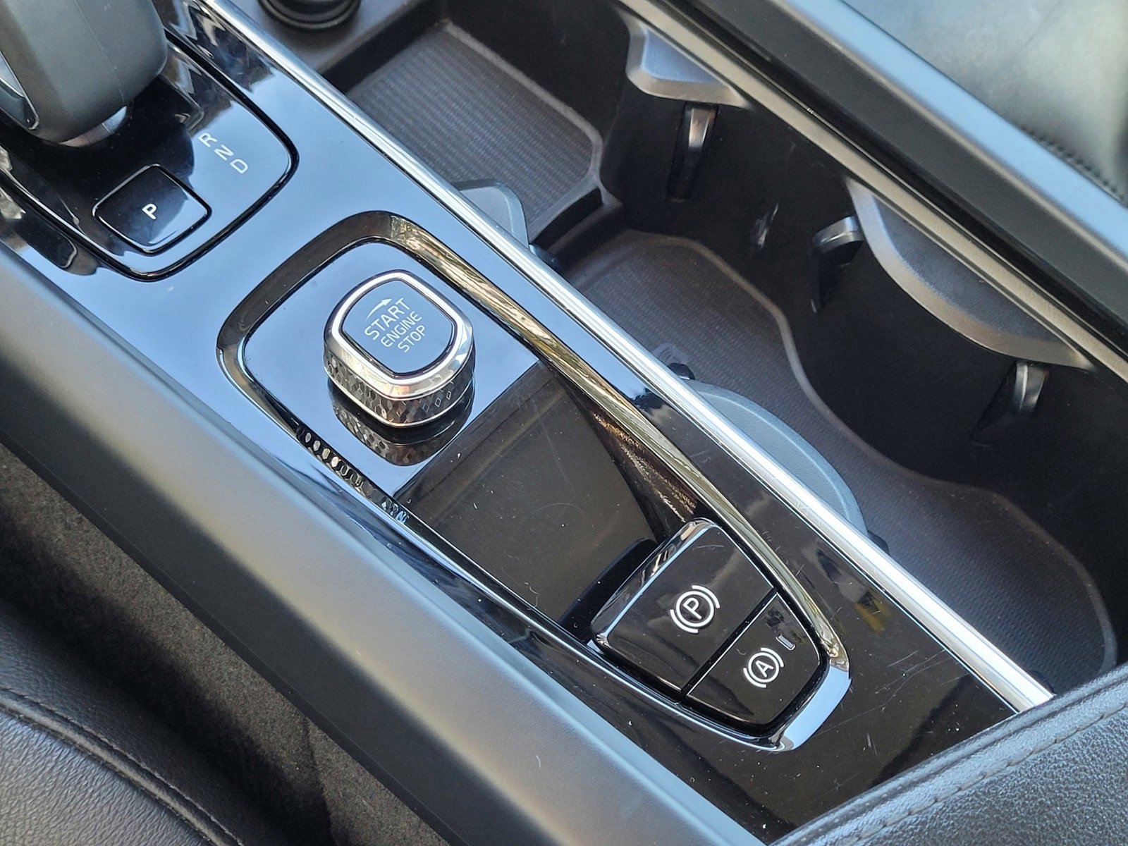 Used 2024 Volvo S60 B5 Core image 24