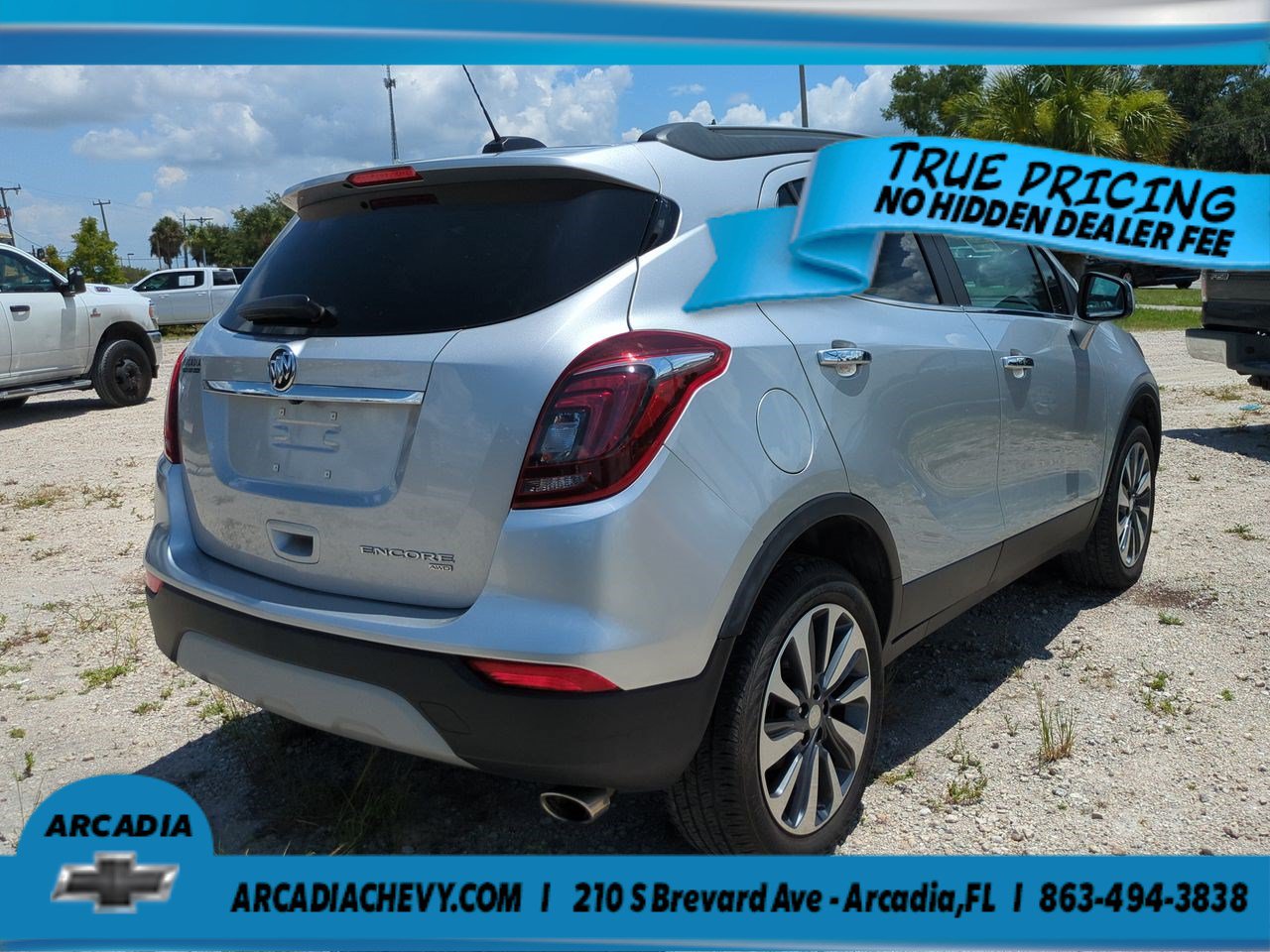 Used 2022 Buick Encore Preferred w/ Safety Package AWD/4WD image 4