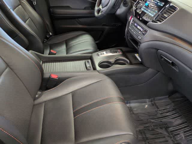 Used 2023 Honda Passport TrailSport image 24