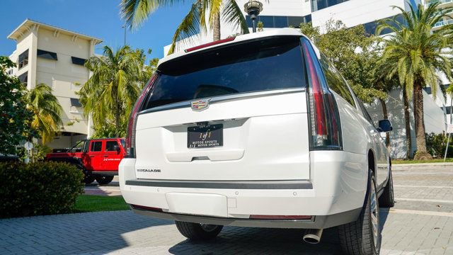 Used 2019 Cadillac Escalade ESV Premium Luxury image 37