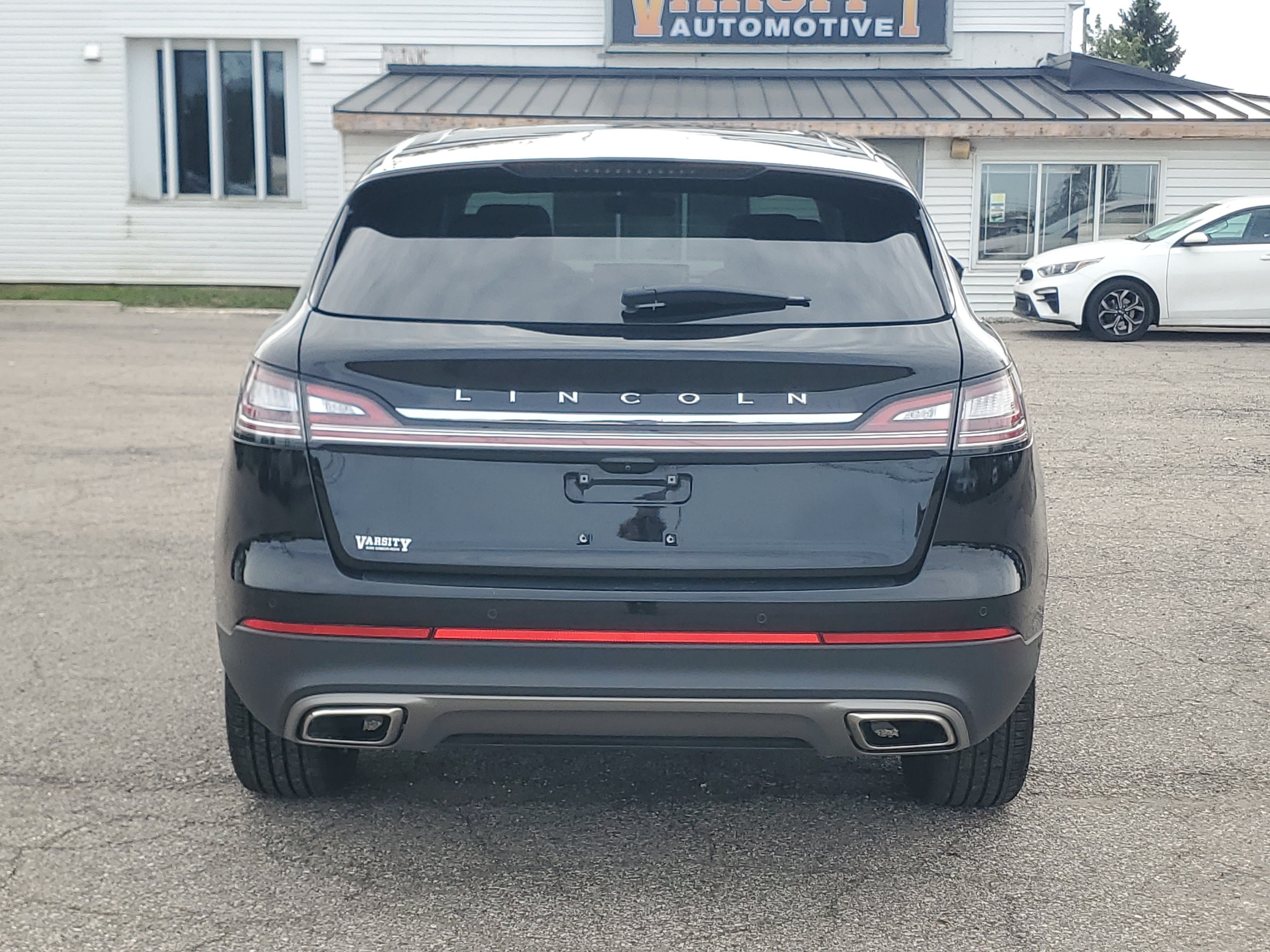 Used 2023 Lincoln Nautilus Reserve w/ Equipment Group 201A AWD/4WD image 5
