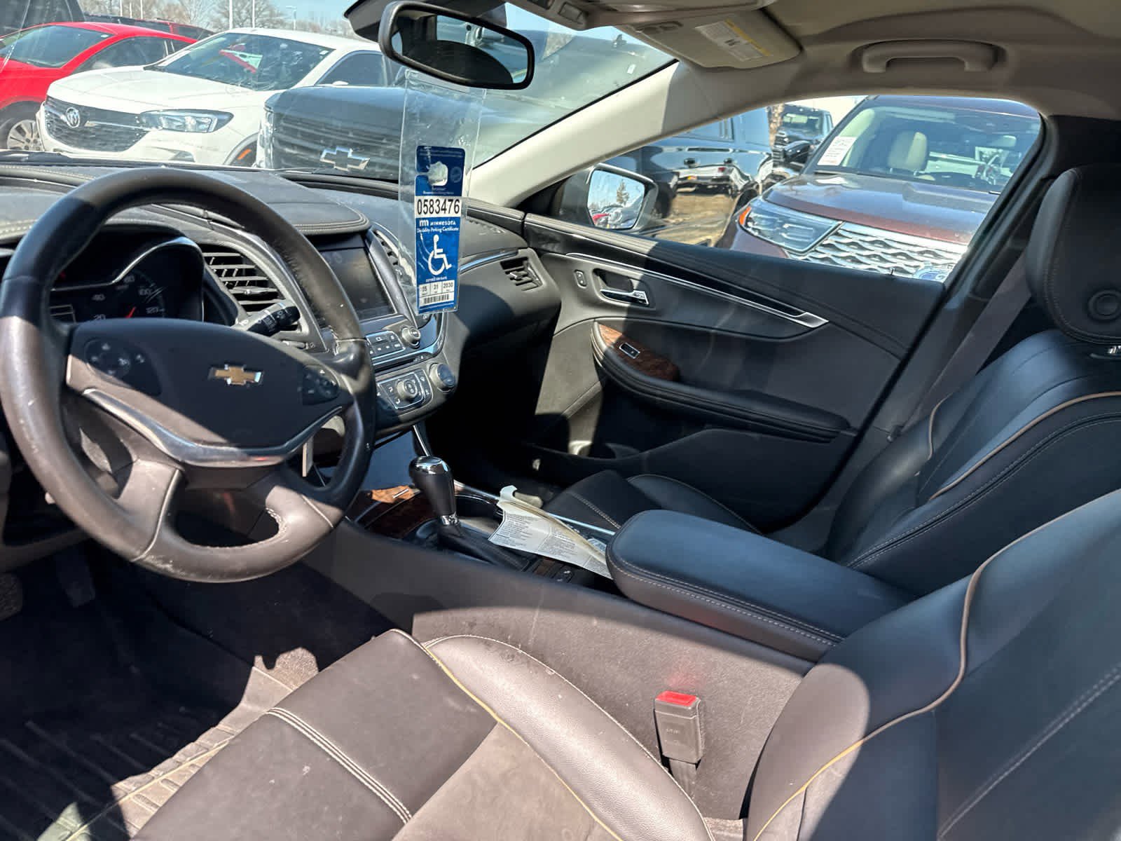 Used 2015 Chevrolet Impala LT w/ Convenience Package image 9