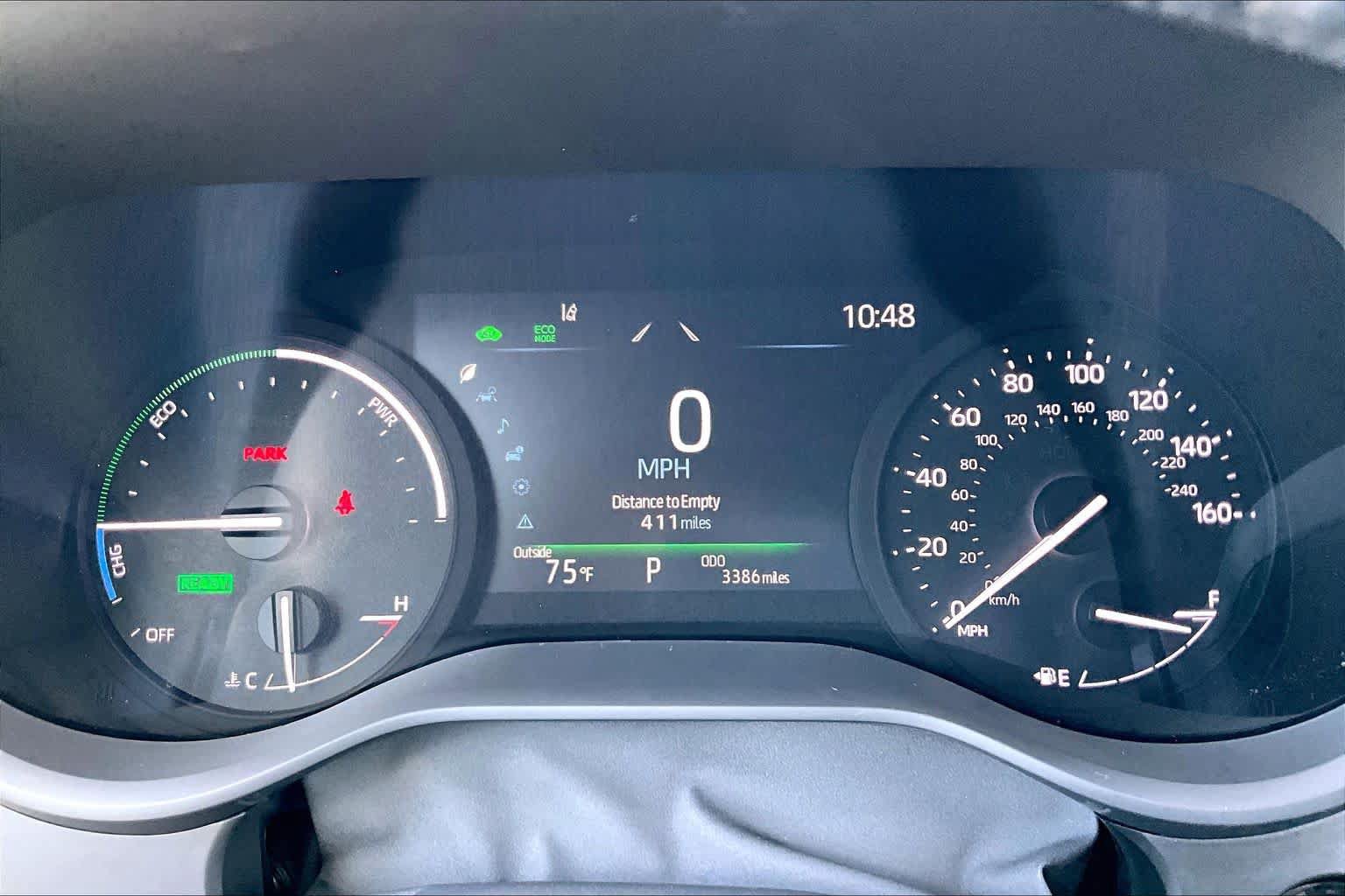 Used 2025 Toyota Sienna XLE FWD image 26