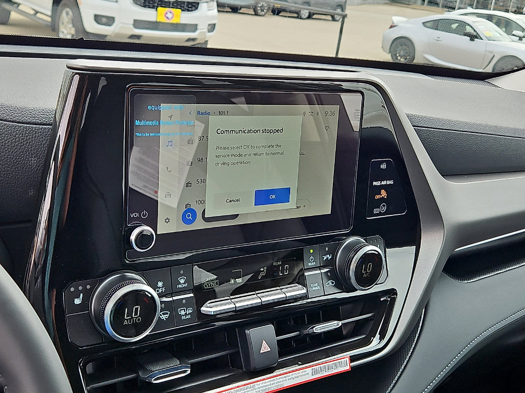 Certified 2026 Toyota Highlander XLE image 18