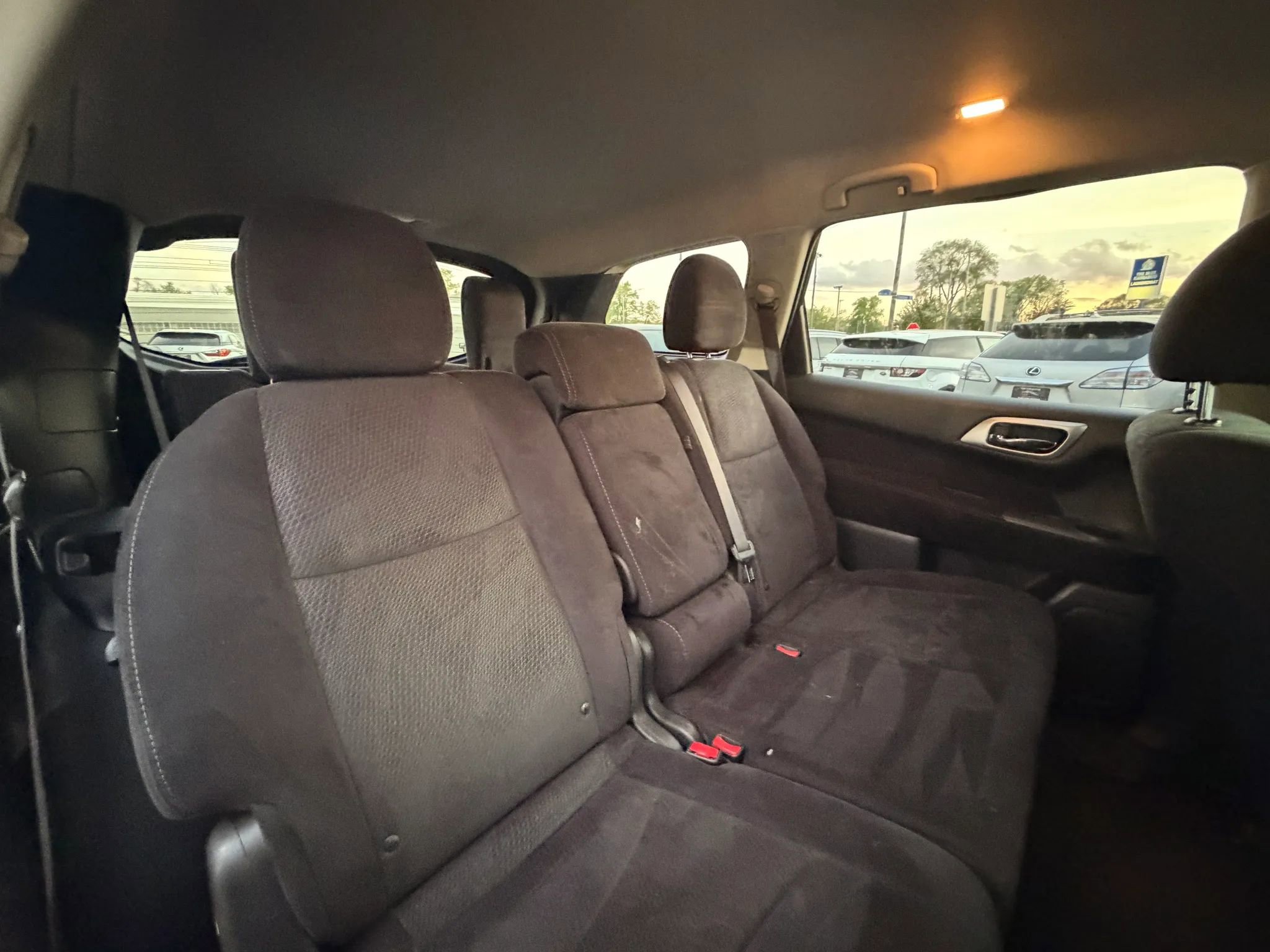 Used 2014 Nissan Pathfinder S FWD image 26