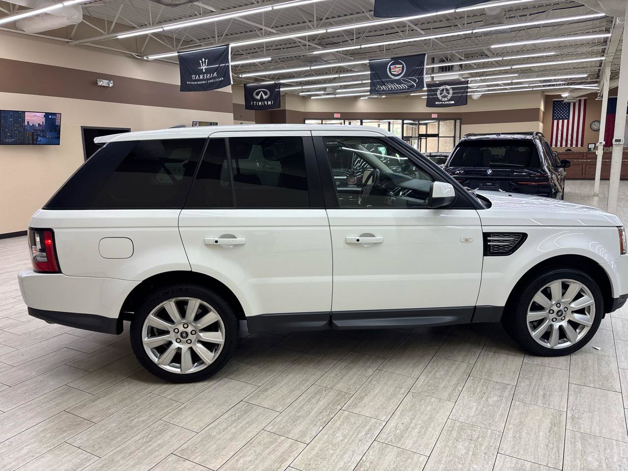 Used 2013 Land Rover Range Rover Sport HSE LUX AWD/4WD image 13