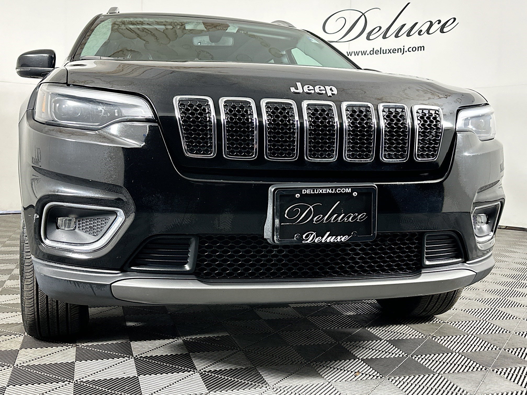 Used 2020 Jeep Cherokee Limited image 30