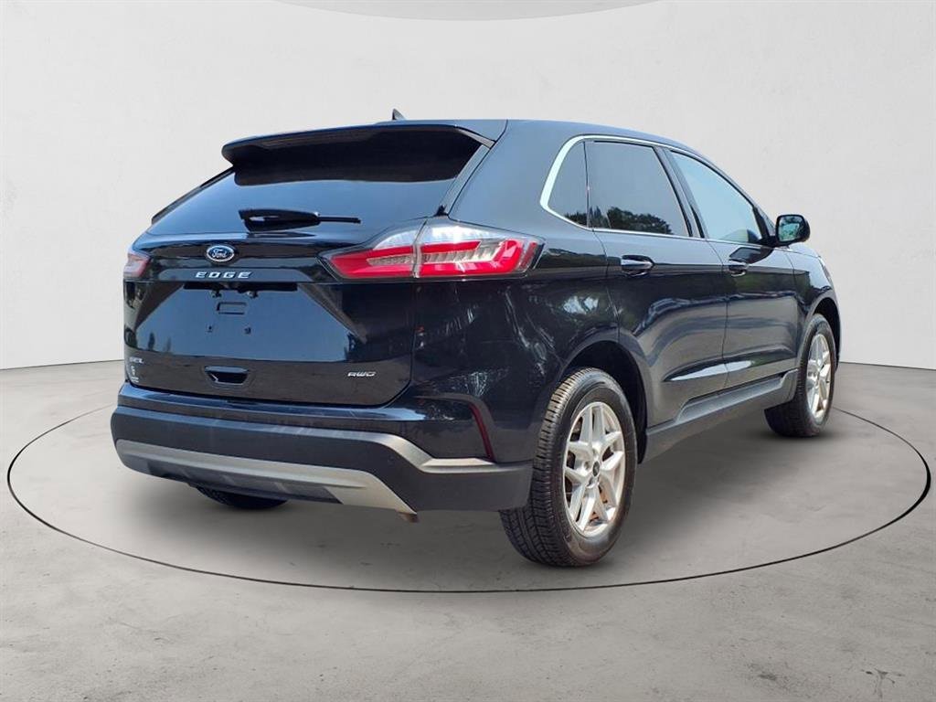 Used 2023 Ford Edge SEL image 5
