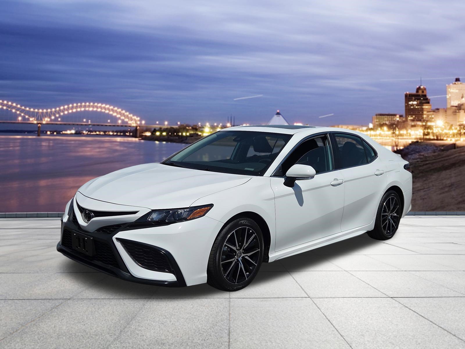 Used 2022 Toyota Camry SE w/ Audio Upgrade Package