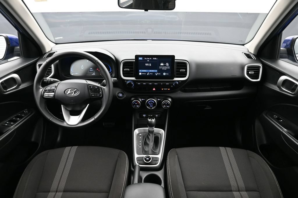 Certified 2024 Hyundai Venue SEL FWD image 13