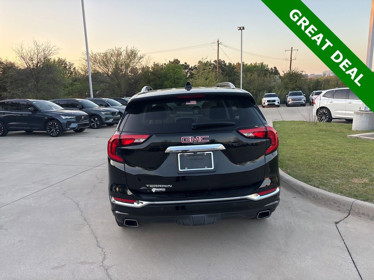 Used 2020 GMC Terrain Denali w/ Denali Premium Package image 6