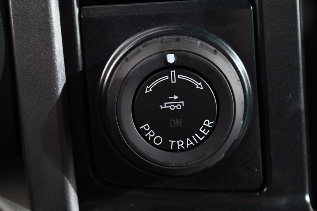 New 2025 Ford F150 XLT w/ Equipment Group 302A MID image 32