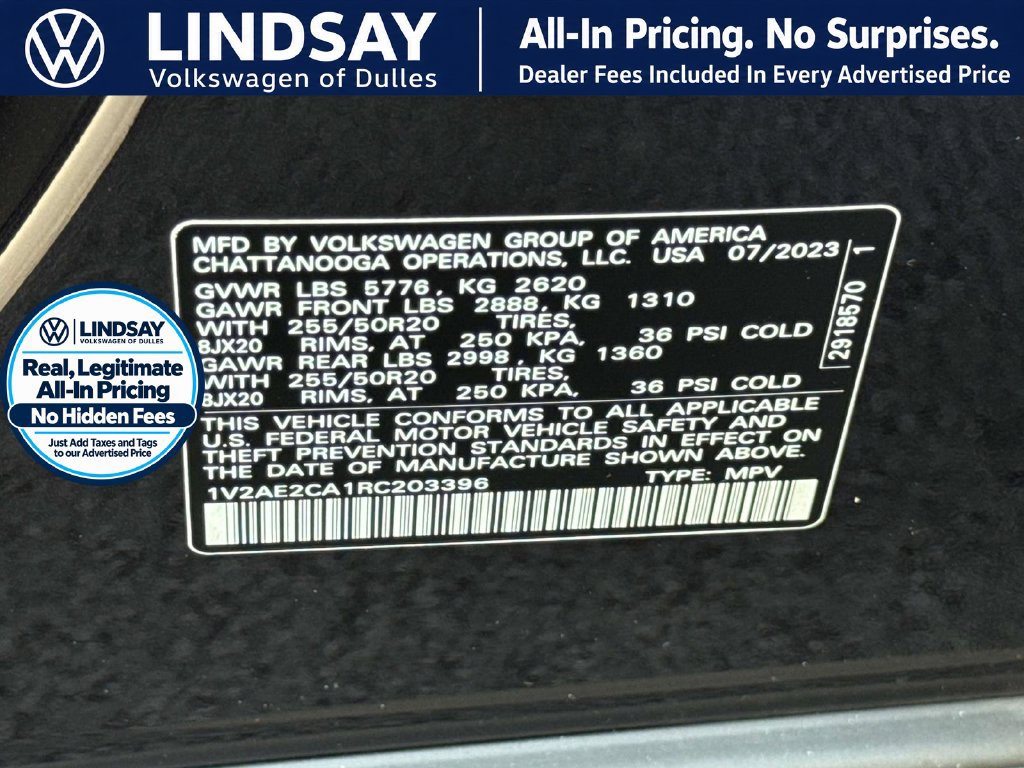 Used 2024 Volkswagen Atlas Cross Sport SEL R-Line AWD/4WD image 27