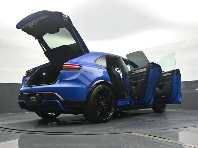 New 2026 Porsche Macan GTS Electric AWD/4WD image 27
